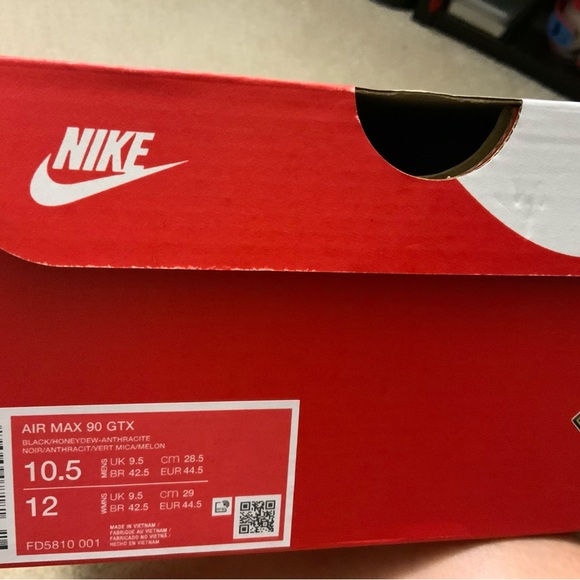 Nike Air Max 90 GTX Gore Tex Mens 10.5 NIB - Picture 5 of 5